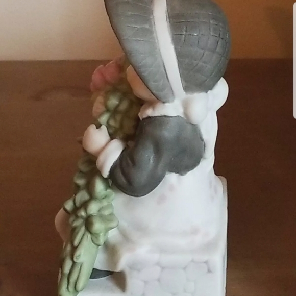 Pretty As A Picture One Of Lifes Sweetest Moments Spent Dreaming Enesco 47240 - Picture 5 of 12